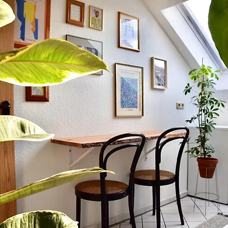 Greenbnbs: Cozy Urban Jungle In The Centre Apartment Essen