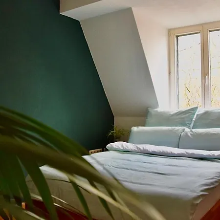 Greenbnbs: Cozy Urban Jungle In The Centre *
