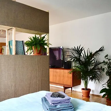 Apartment Greenbnbs: Cozy Urban Jungle In The Centre *